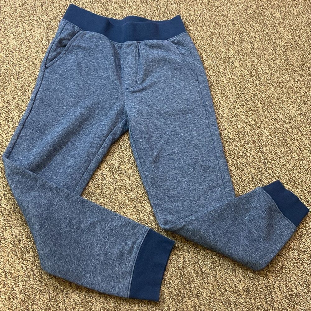 10/$50 Athletic Works Girl Size L / G (10-12)